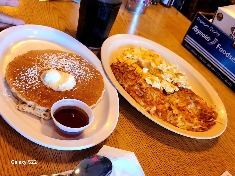 Mangy Moose Cafe food