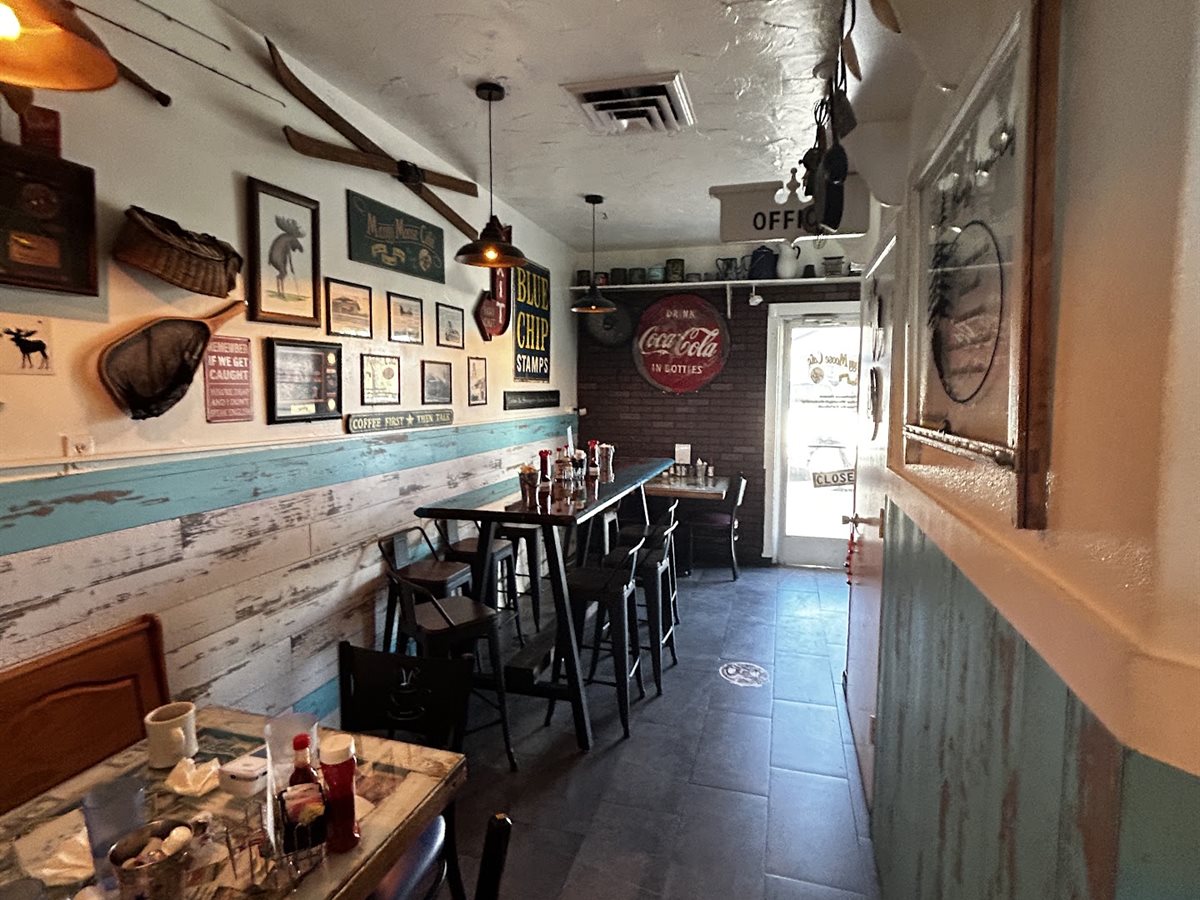 Mangy Moose Cafe